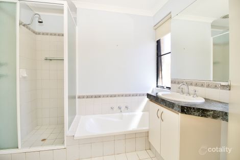 Property photo of 32 Link Way Cooloongup WA 6168
