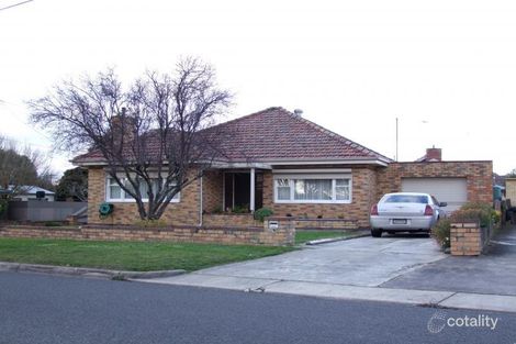 Property photo of 26 Browns Parade Wendouree VIC 3355