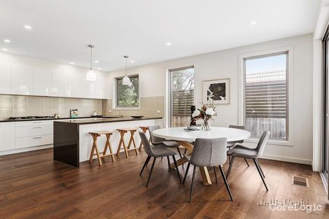 Property photo of 2/8 Fairway Road Doncaster VIC 3108