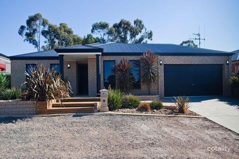 10 St George Park Dr, Kangaroo Flat, VIC 3555