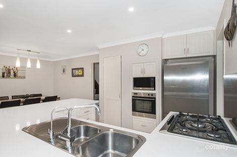 Property photo of 4 Bates Way Warnbro WA 6169