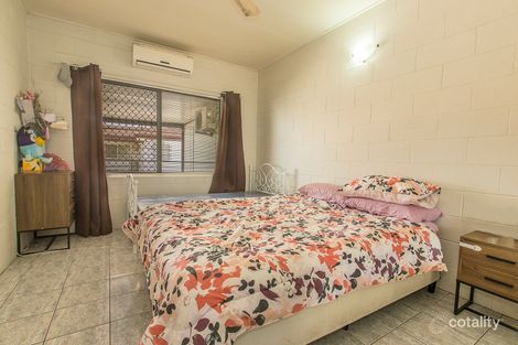 Property photo of 2/179 Bundock Street West End QLD 4810