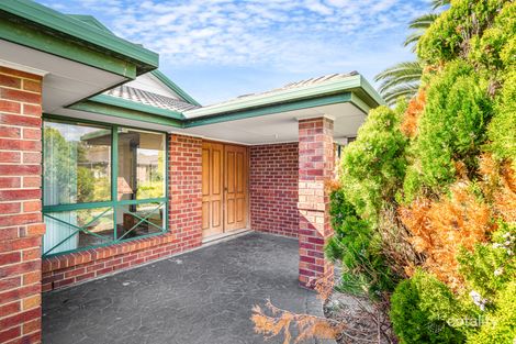 Property photo of 33 Driftwood Crescent Seaford Rise SA 5169