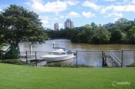 16 Karina Cres, Broadbeach Waters, QLD 4218