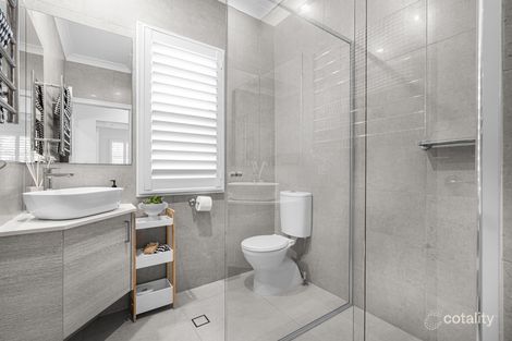 Property photo of 27 Radius Street Wynnum QLD 4178