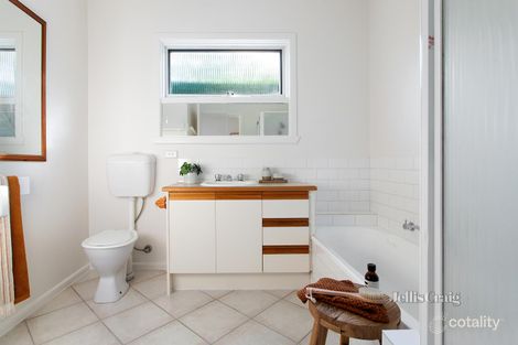 Property photo of 16 Lilicur Road Montmorency VIC 3094