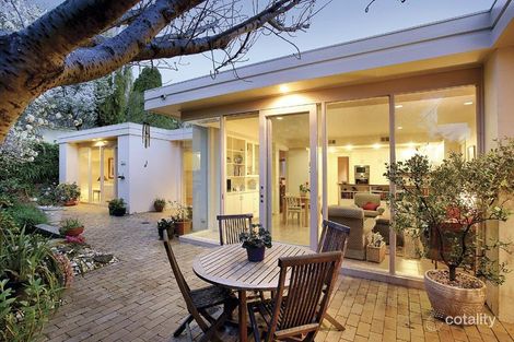 4-4a Beaconsfield Rd, Hawthorn East, VIC 3123