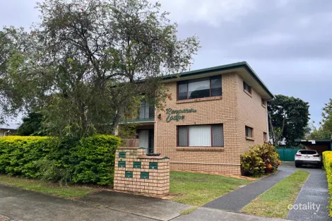4/11 Brett Ave, Labrador, QLD 4215
