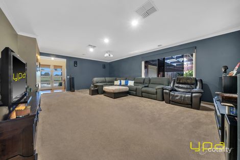 Property photo of 52 Ferndown Drive Cranbourne VIC 3977