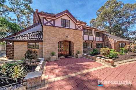 Property photo of 10 Panorama Place Carramar WA 6031