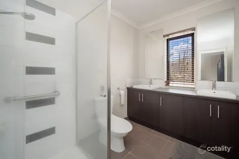 Property photo of 20 Thackeray Drive Warrnambool VIC 3280