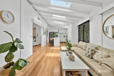 Property photo of 11 Bahdilli Crescent Diddillibah QLD 4559