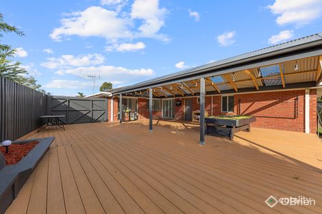Property photo of 10 Cyprus Place Pakenham VIC 3810