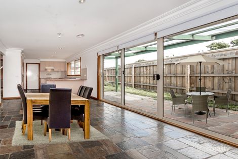 Property photo of 1/14 Conferta Court Cranbourne West VIC 3977