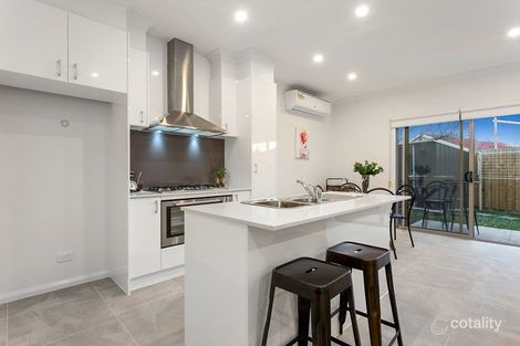 Property photo of 2/25 Woorigoleen Drive Keilor East VIC 3033