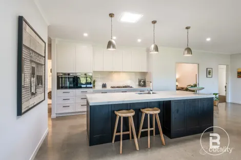 Property photo of 34 Heritage Drive Sedgwick VIC 3551