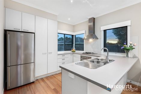Property photo of 2/15 Bursaria Avenue Ferntree Gully VIC 3156