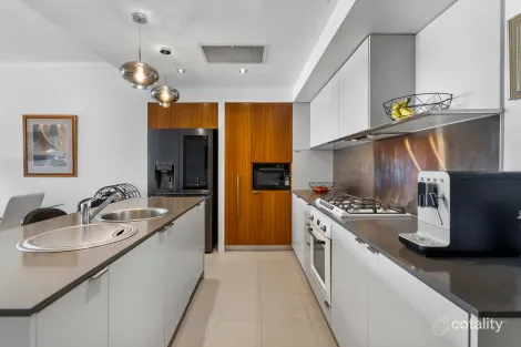 Property photo of 1784/1 Rialto Quay Drive Hope Island QLD 4212