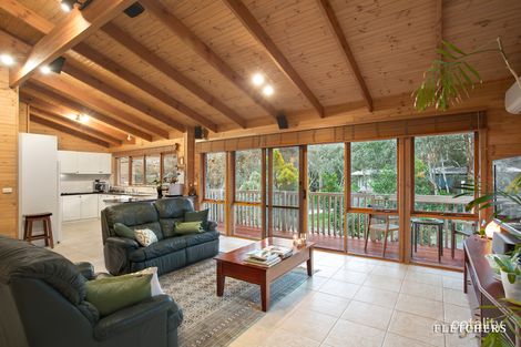 Property photo of 7 Narida Court Eltham VIC 3095