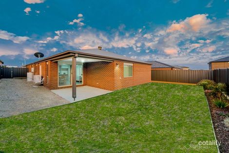 Property photo of 17 Langside Grove Cranbourne East VIC 3977