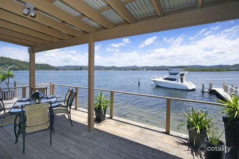 Property photo of 96 Helmsman Boulevard St Huberts Island NSW 2257