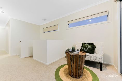 Property photo of 8 Metro Circuit Berwick VIC 3806
