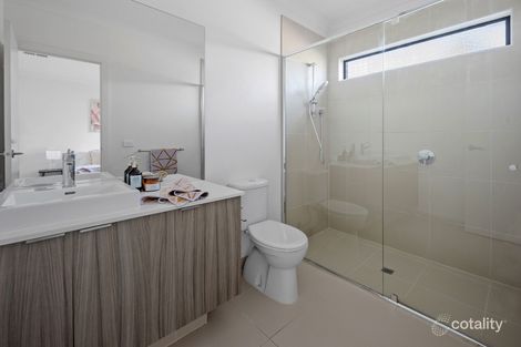 Property photo of 2 Haddington Way Cranbourne East VIC 3977