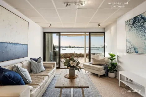 Property photo of 4/242 Trimmer Parade West Lakes SA 5021