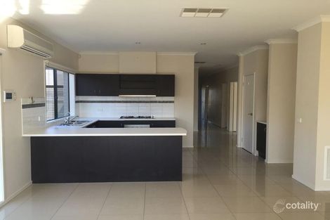 Property photo of 10 Boland Drive Lyndhurst VIC 3975