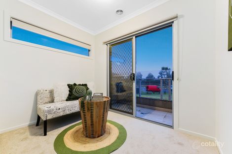 Property photo of 8 Metro Circuit Berwick VIC 3806