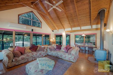 Property photo of 14 Old Farm Place Ourimbah NSW 2258