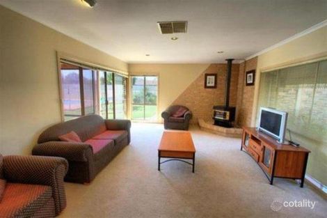 Property photo of 6 Grevillea Crescent Lake Albert NSW 2650