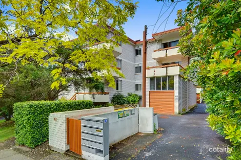 2/40 Burdett St, Hornsby, NSW 2077