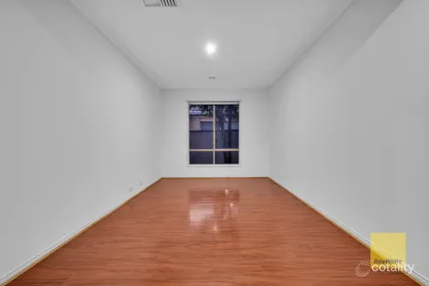 Property photo of 207 Thames Boulevard Tarneit VIC 3029