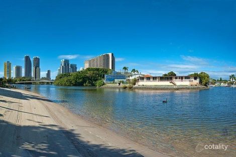 17 Miami Key, Broadbeach Waters, QLD 4218