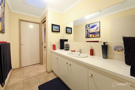 Property photo of 30 Eildon Parade Rowville VIC 3178