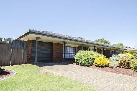 33 Elmwood Cct, Blakeview, SA 5114