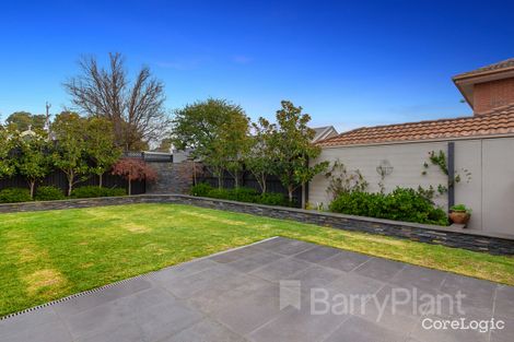 Property photo of 1 Haygarth Court Wantirna South VIC 3152