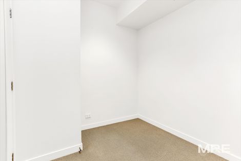 Property photo of 1807/199 William Street Melbourne VIC 3000