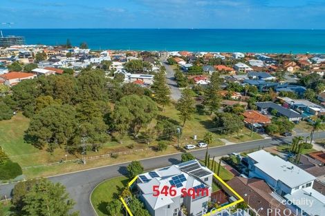 Property photo of 7 Peet Crescent Trigg WA 6029