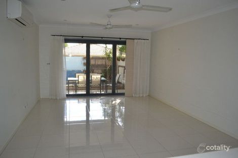 Property photo of 2/2000 Gold Coast Highway Miami QLD 4220