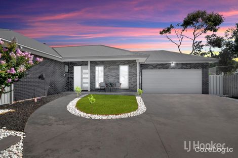 Property photo of 2/50 Wynarka Drive Hoppers Crossing VIC 3029