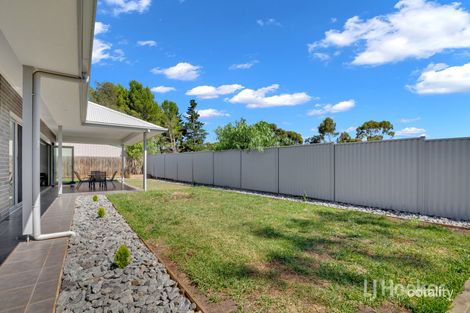 Property photo of 2/50 Wynarka Drive Hoppers Crossing VIC 3029