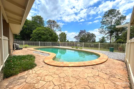 Property photo of 27 Rocklea Drive Southside QLD 4570