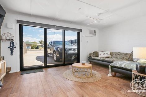 Property photo of 4/31 Withnell Way Bulgarra WA 6714