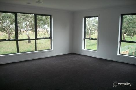 Property photo of 61 Lyndarum Drive Epping VIC 3076