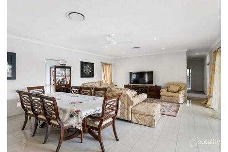 Property photo of 8 Thomson Place Wakerley QLD 4154