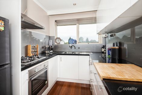 10/10 St Huberts Rd, Carnegie, VIC 3163