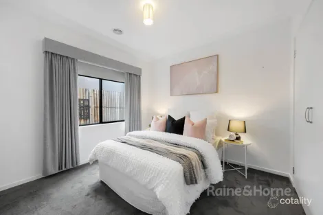 Property photo of 5 Fragrant Crescent Diggers Rest VIC 3427