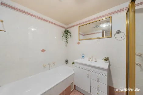 Property photo of 102/13-15 Sturt Avenue Griffith ACT 2603